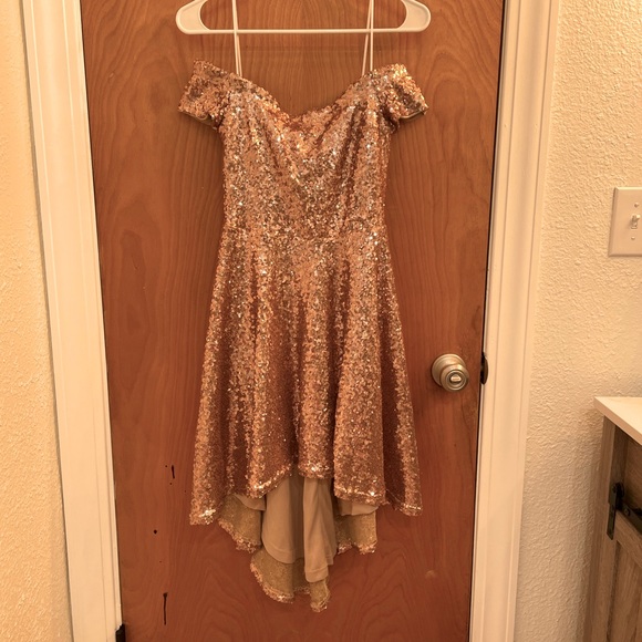 Prom Dress, Size: S, high-low style, sequins, off the shoulder - Picture 1 of 5